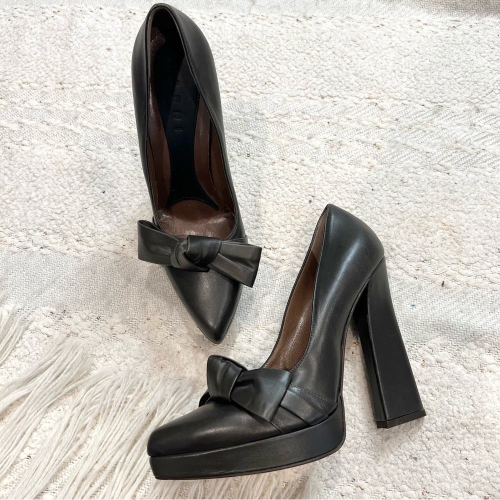Marni Black Leather Heels with Bow Detail